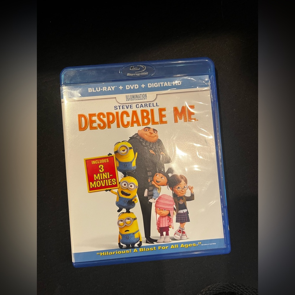 Despicable Me Blu-ray/DVD combo pack